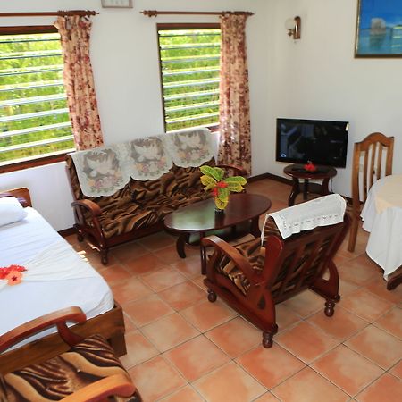 Chalet D Anse Reunion La Digue Exterior photo